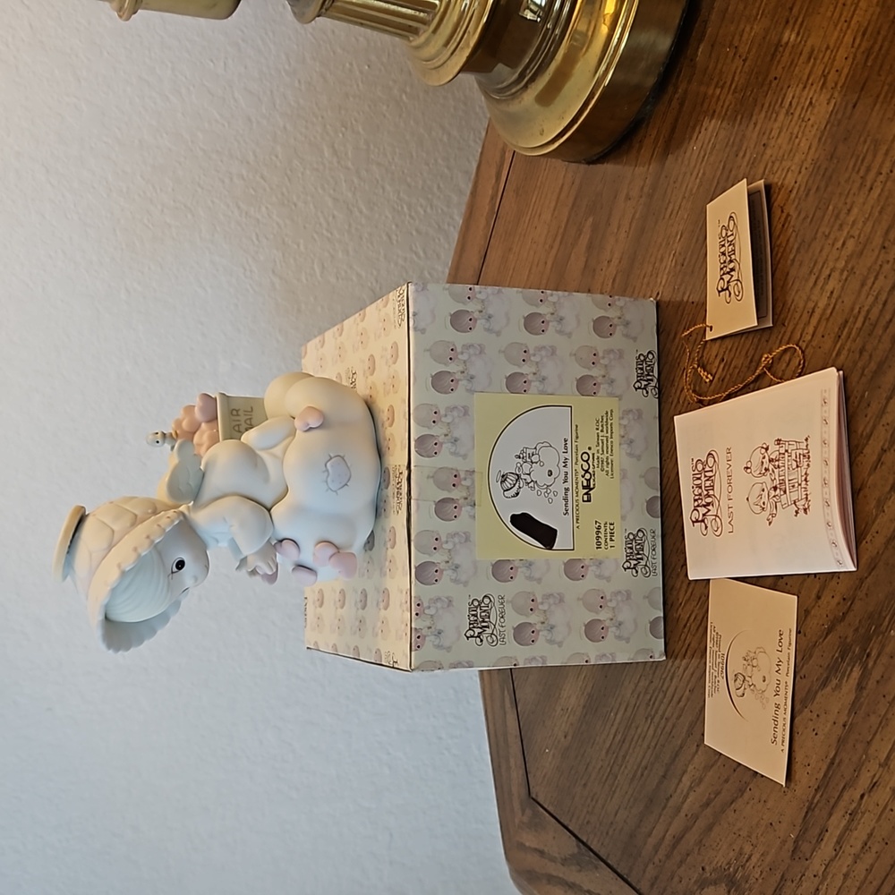 Precious Moments Enesco Sending You My Love New in Box 1987